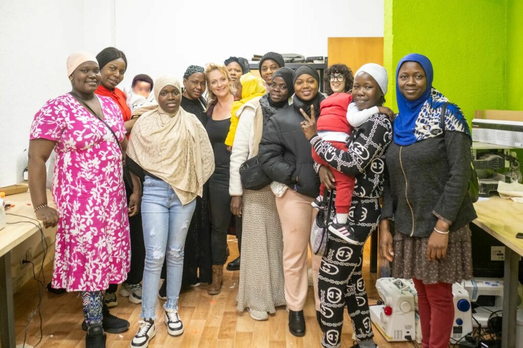 Cocosint - Cooperativa de confección textil sostenible y etica - taller de confección con mujeres en riesgo de exclusion